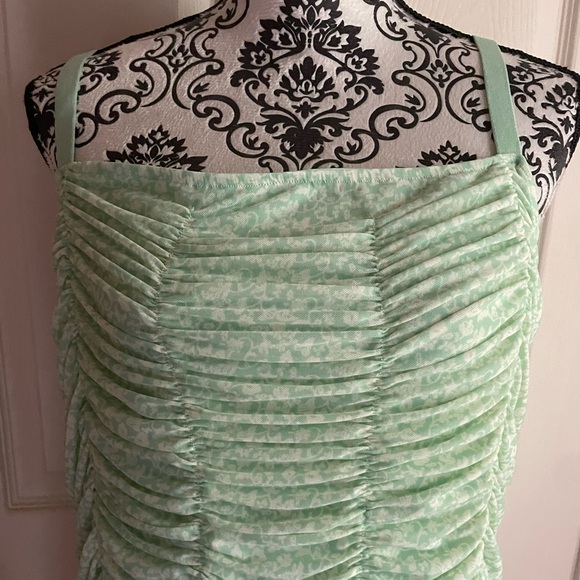 Torrid Women’s Size 1X 14-16 Green Tank Top - Picture 6 of 11